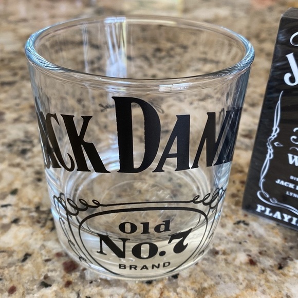 Jack Daniels gifting set - JD rocks tumbler glass wear and set of playing cards - Picture 2 of 6
